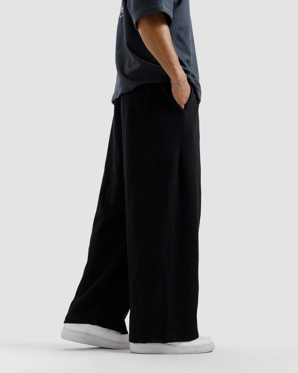 Straight-Leg   Baggy   Trousers