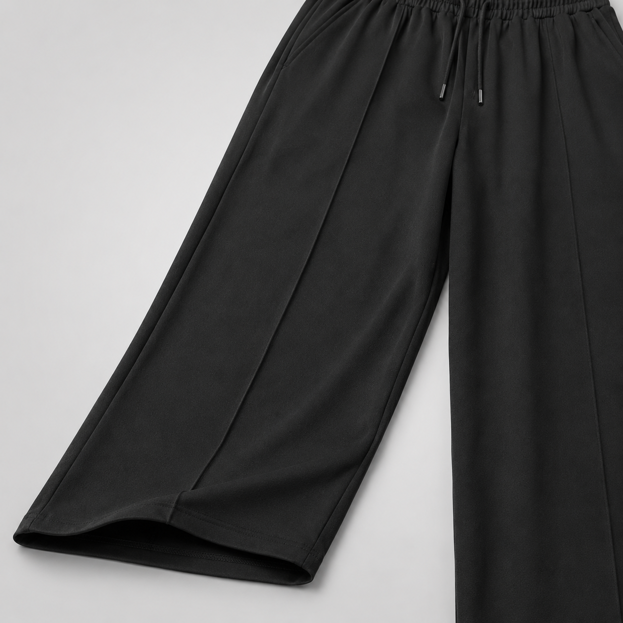 Wide-Leg Black Baggy Trouser