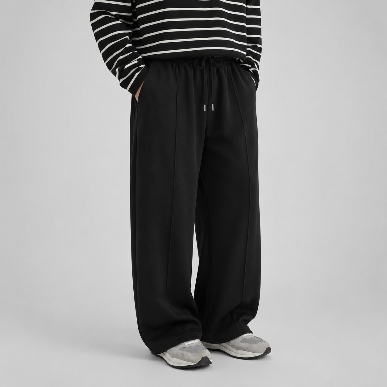 Wide-Leg Black Baggy Trouser