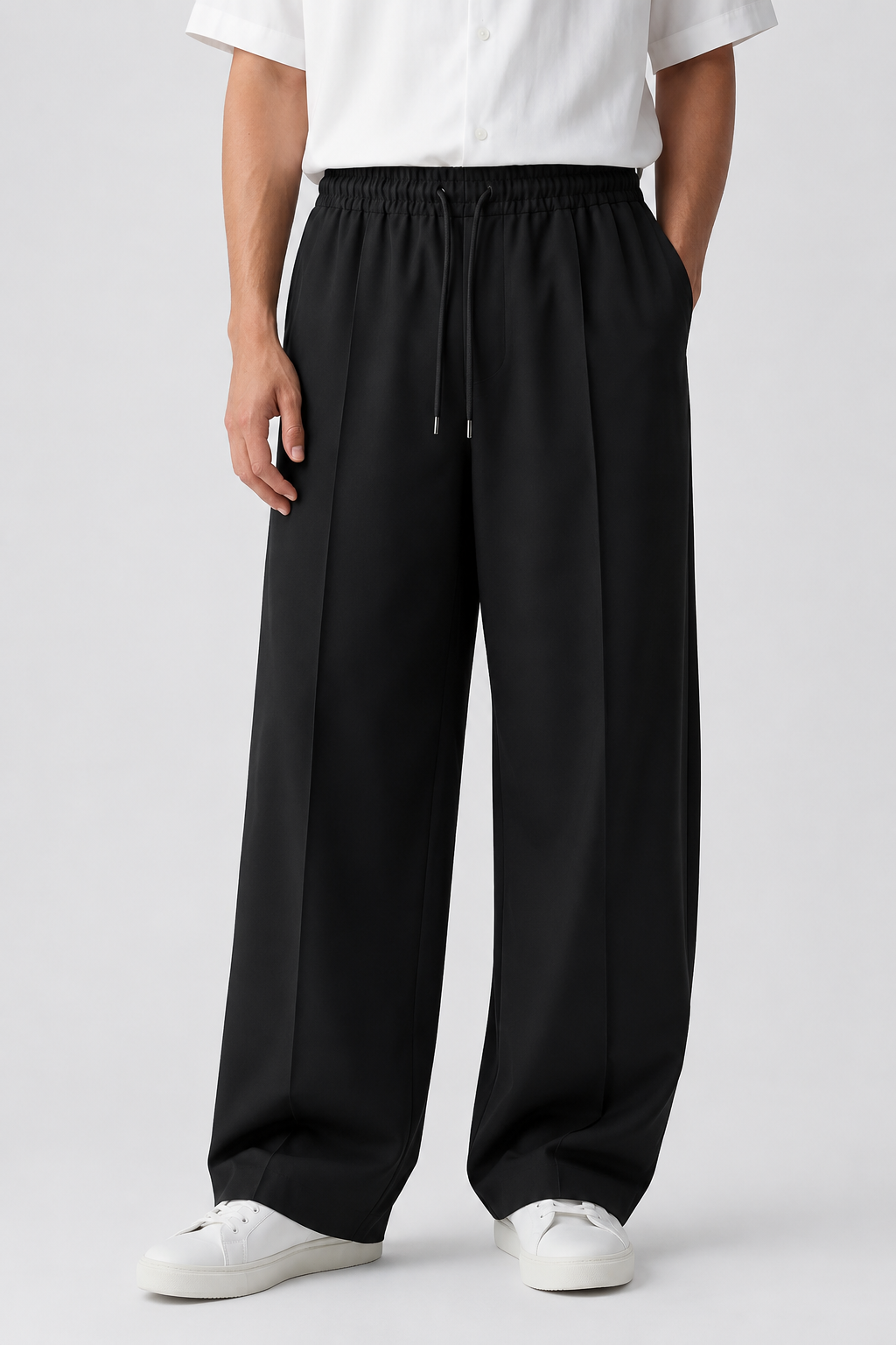 Wide-Leg Black Baggy Trouser